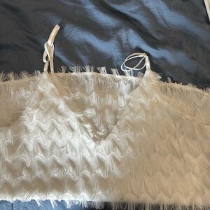 White texture tank top